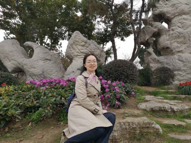 万婕(1).jpg 万婕(1).jpg